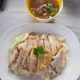 ข้าวมันไก่ต้มพิเศษ