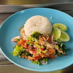 ข้าวยำไก่แซ่บ