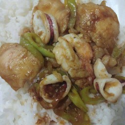 ผัดพริกอ่อนทะเล