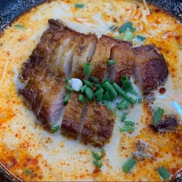 ต้มยำน้ำข้น-หมูทอด