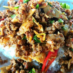 ผัดเผ็ดหน่อไม้ดอง