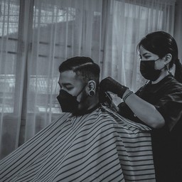 ลูกค้า หน้าเข้มแค่ไหนเราก็รับหยุด