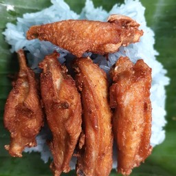 ไก่ทอดข้าวเหนียวอัญชัน