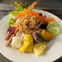 สลัดหมูหยอง