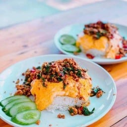 ราชากะเพรา ( ร้านโรส ตลาดบ่อทอง ) สาขาเทพารักษ์ ซอยมังกร