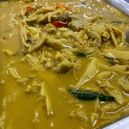 กับข้าวถุงแกงกะทิไก่  ใส่หน่อไม้หวาน