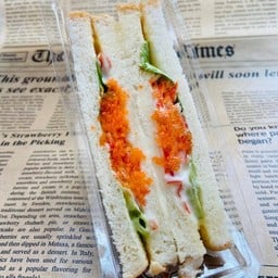 แซนวิชปูอัดไข่กุ้ง