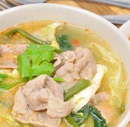 สุกี้น้ำหมู