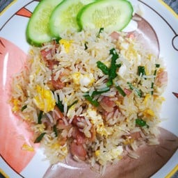 ข้าวผัดเบคอน