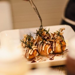 พิเศษไส้ 6 ลูก