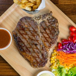 สเต็กเนื้อโคขุน (ทีโบน)