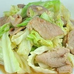 ข้าวกะหล่ำปลีหมูชิ้น