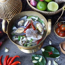 โป๊ะแตก(broken lampshade)