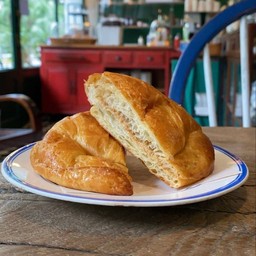 Eat Happy by We Quit Sugar นวมินทร์ 89