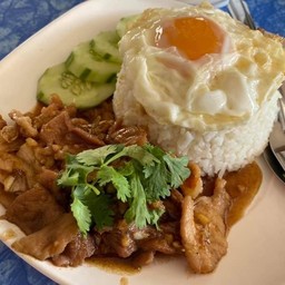 ข้าวหมูน้ำมันหอย