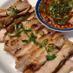 คอหมูย่างจิ้มแจ่ว