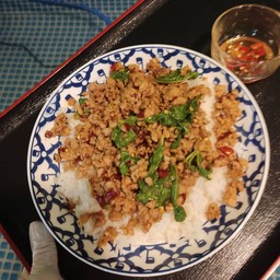 ข้าวกะเพราหมูสับ