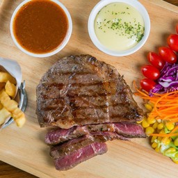 สเต็กเนื้อโคขุนพริกไทยดำ(sirloin)