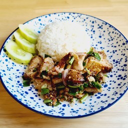 ข้าวน้ำตกไก่ย่าง