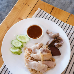 ข้าวมันไก่(khaomangai)