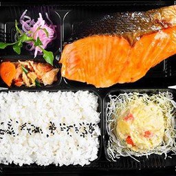 ข้าวเซตสเต็กแซลมอน