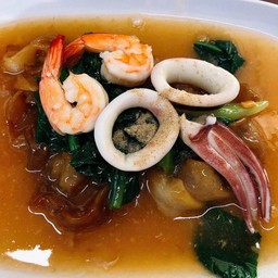 ร้านราดหน้าอารีย์ สูตรคุณยาย @ปั๊มปตท.บ้านแพ้ว กม.10(หลักสาม)