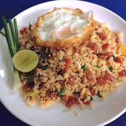 ข้าวผัดกุนเชียง