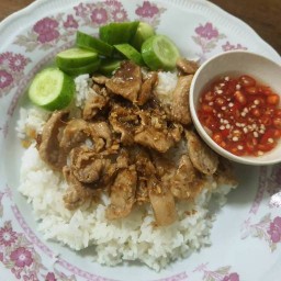 บ้านข้าวผัดน้ำพริก