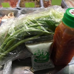 ชุดผักพร้อมน้ำจิ้มน้ำซุป