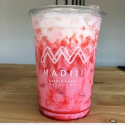 Strawberry Milk นมสดสตรอเบอรี่