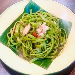 ผักบุ้งรสฤดี(Stir Fried Morning Glory Rot Rue Dee)