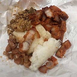 ข้าวเหนียวห่อ 2 อย่าง