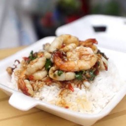 อาหารตามสั่งเจ๊นัท (อร่อยไม่ซ้ำจำสูตรไม่ได้) ไม่กินเผ็ดบอกได้ สุขสวัสดิ์76 หมู่บ้านสินทวีมาลี ซอย4