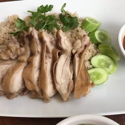 ร้าน.รสนัวส์ ผัดกระเพรา พริกแห้ง