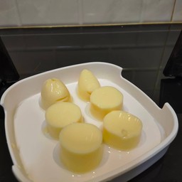 เต้าหู้ไข่