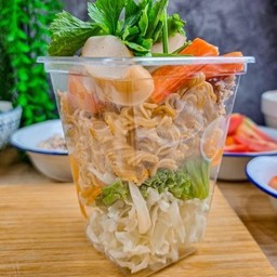 ยำหมูยอ