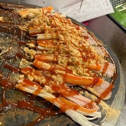 + พริกเผา + ปูอัด + หมูหยอง + ซอสมะเขือเทศ