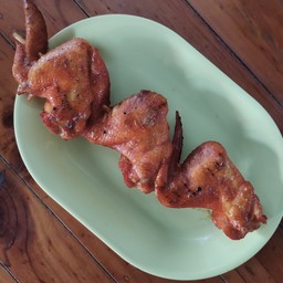 ปีกไก่ย่าง