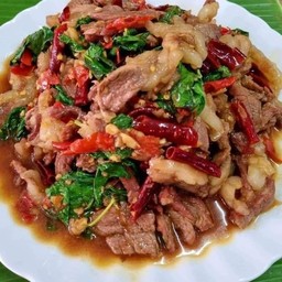 [อร่อยซ่ากับโค้ก] กระเพราเนื้อสดราดข้าว +  โค้ก ออริจินัล (ขวด)