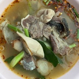 ต้มแซ่บเครื่องในเนื้อ