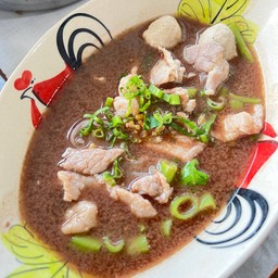 เตี๋ยวเรือน้ำตก ธรรมดา