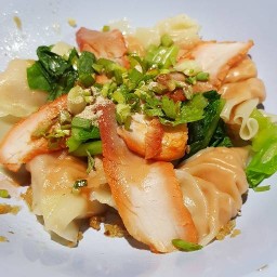 ชายสี่ บะหมี่เกี๊ยว 7-11 สาขาวีรับเบอร์ บางปลา สมุทรสาคร 001