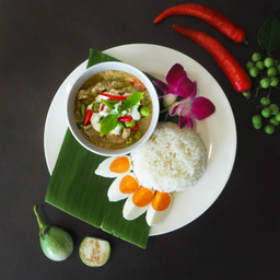 เซตข้าวแกงเขียวหวานหมูไข่เค็ม