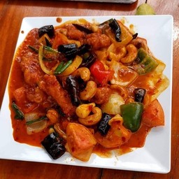 ไก่ผัดเม็ดมะม่วงหิมพานต์