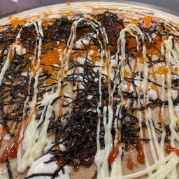 ไข่กุ้ง +ชีส + สาหร่ายฝอย + ซอสมายองเนส + มะเขือเทศ