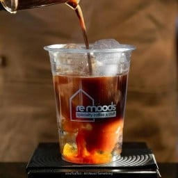 Remoods Specialty coffee & craft บรรทัดทอง