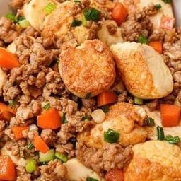 ข้าวเต้าหู้ทรงเครื่อง