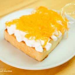 ขนมปังปิ้งวิปปิ้งครีม Extra ฝอยทอง