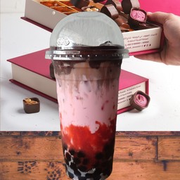 ช็อกโกแลตสตรอเบอร์รี่อินเลิฟ (เมนูใหม่)