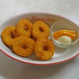 ฟิชริง (โดนัทเนื้อปลา)